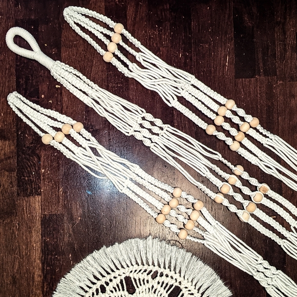 Handmade Macrame Boho Plant Hanger - Picture 9 of 9